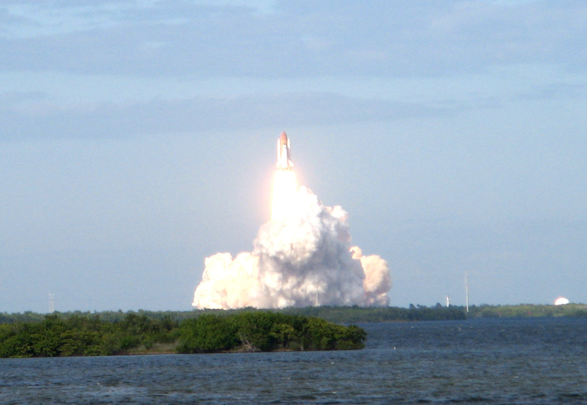 Atlantis STS-129 Launch, Lift off!