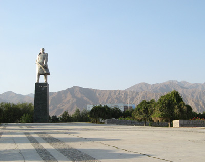 Lenin, Khojand, Uzbekistan & Tajikistan 2009