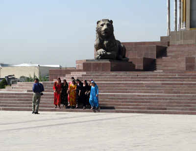 Uzbek ladies, at Ismail Samani statue, Dushanbe, Uzbekistan & Tajikistan 2009