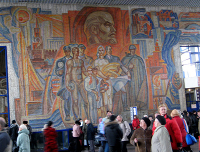 Lenin++ at Nizhny Novgorod station, Middle Russia 2009
