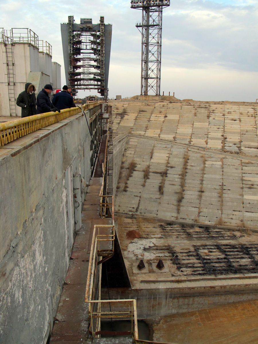 Buran, Buran pad fire pit