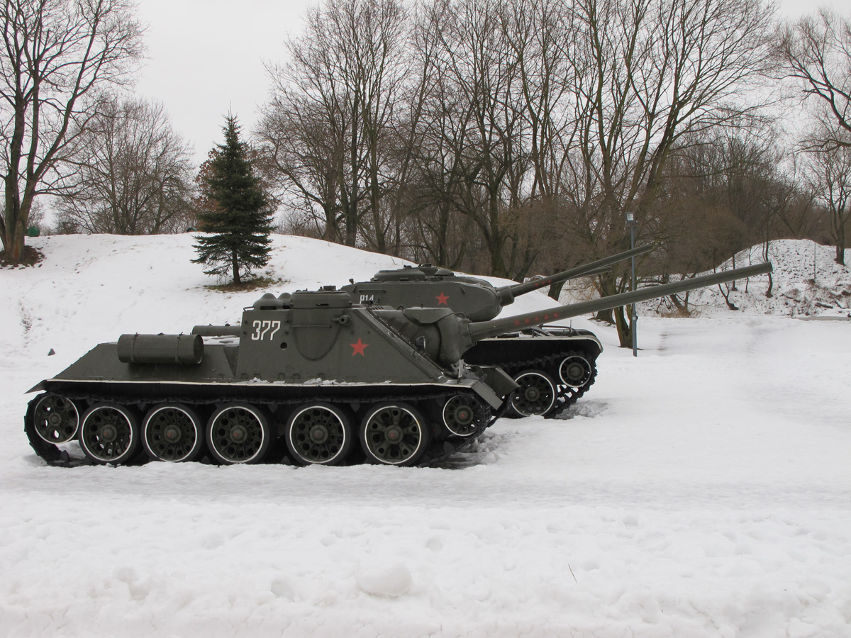 Brest, Watchful Tanks