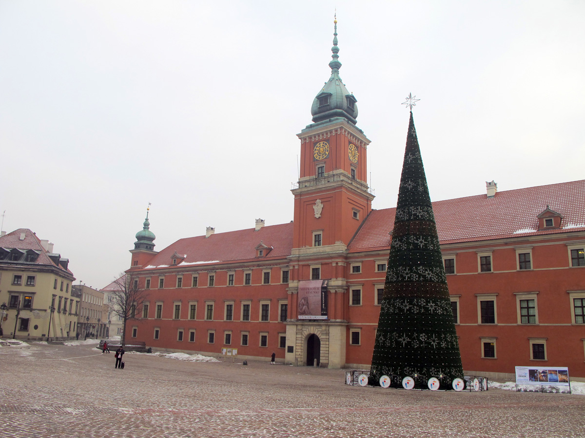 Warsaw, Palace & Christmas Tree (Palace is a rebuild.)