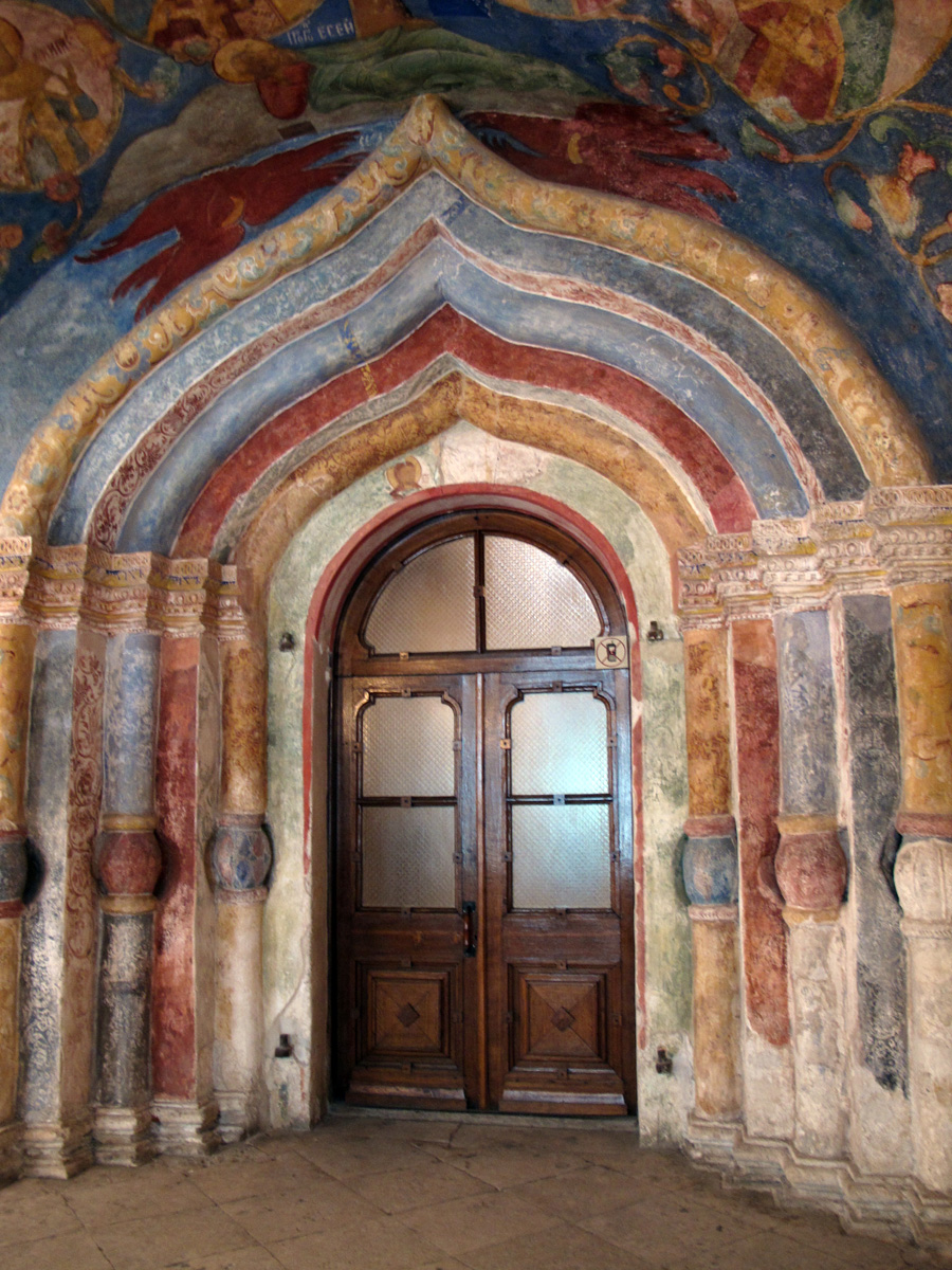 Suzdal, Cathedral of the Transfiguration Interior doorway.