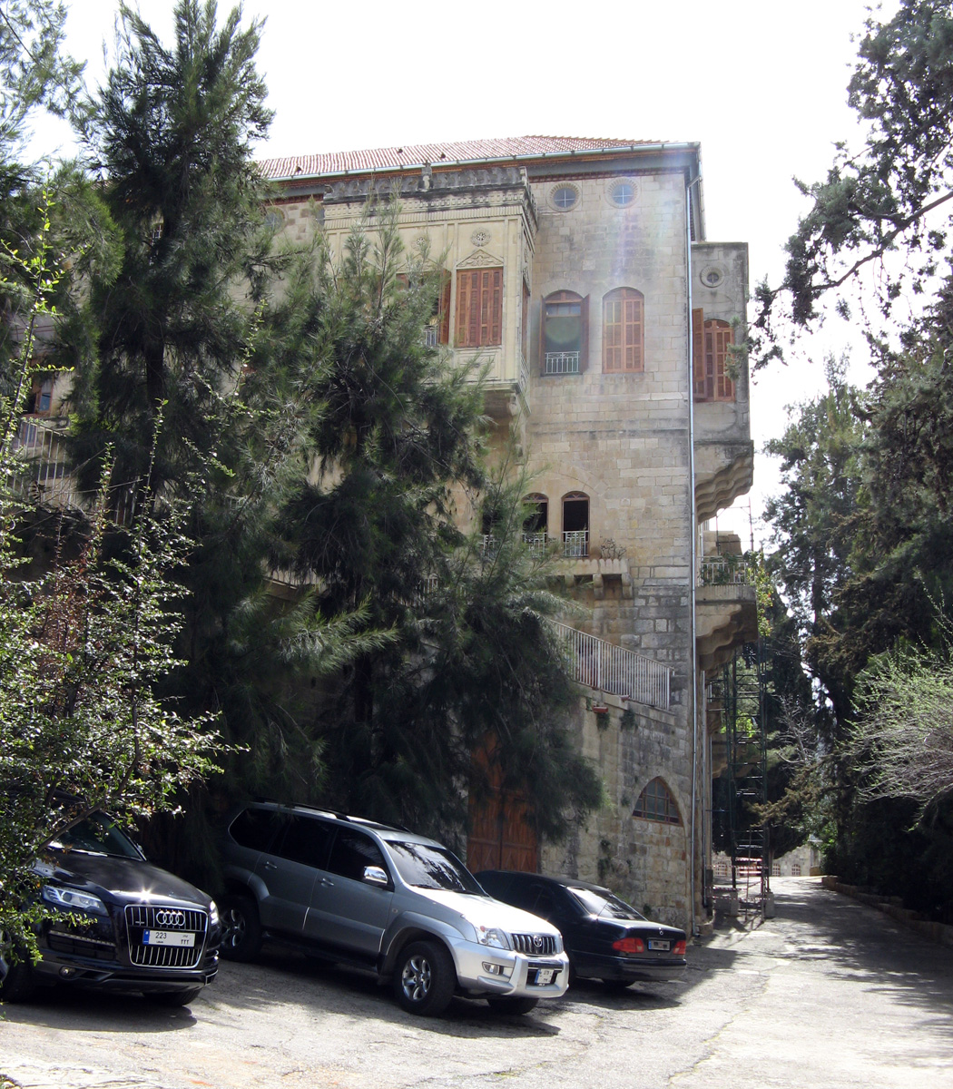 Chouf Mountains, Jumblatt Palace: Entrance
