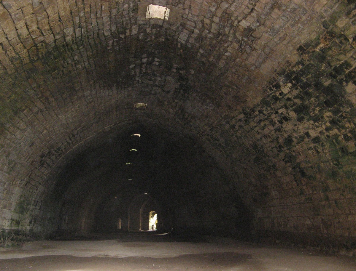 Krak de Chevaliers, Stables