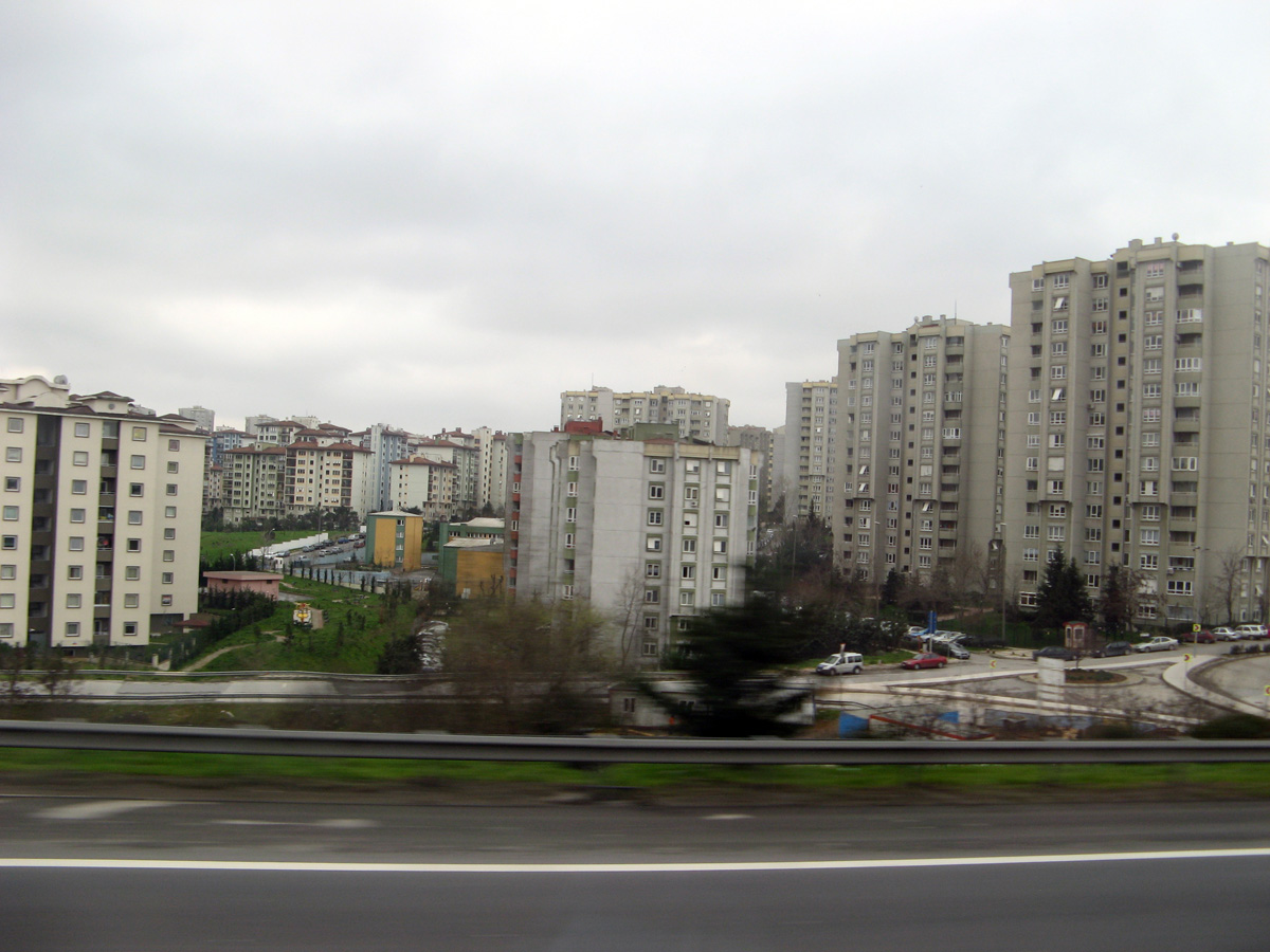 Istanbul, Sprawling suburbs of Asian Istanbul