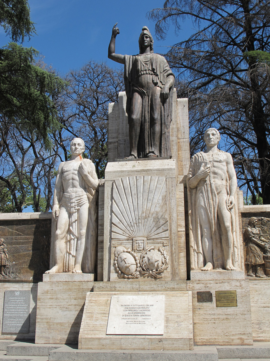 Mendoza, Italian Monument (Plaza Italia)