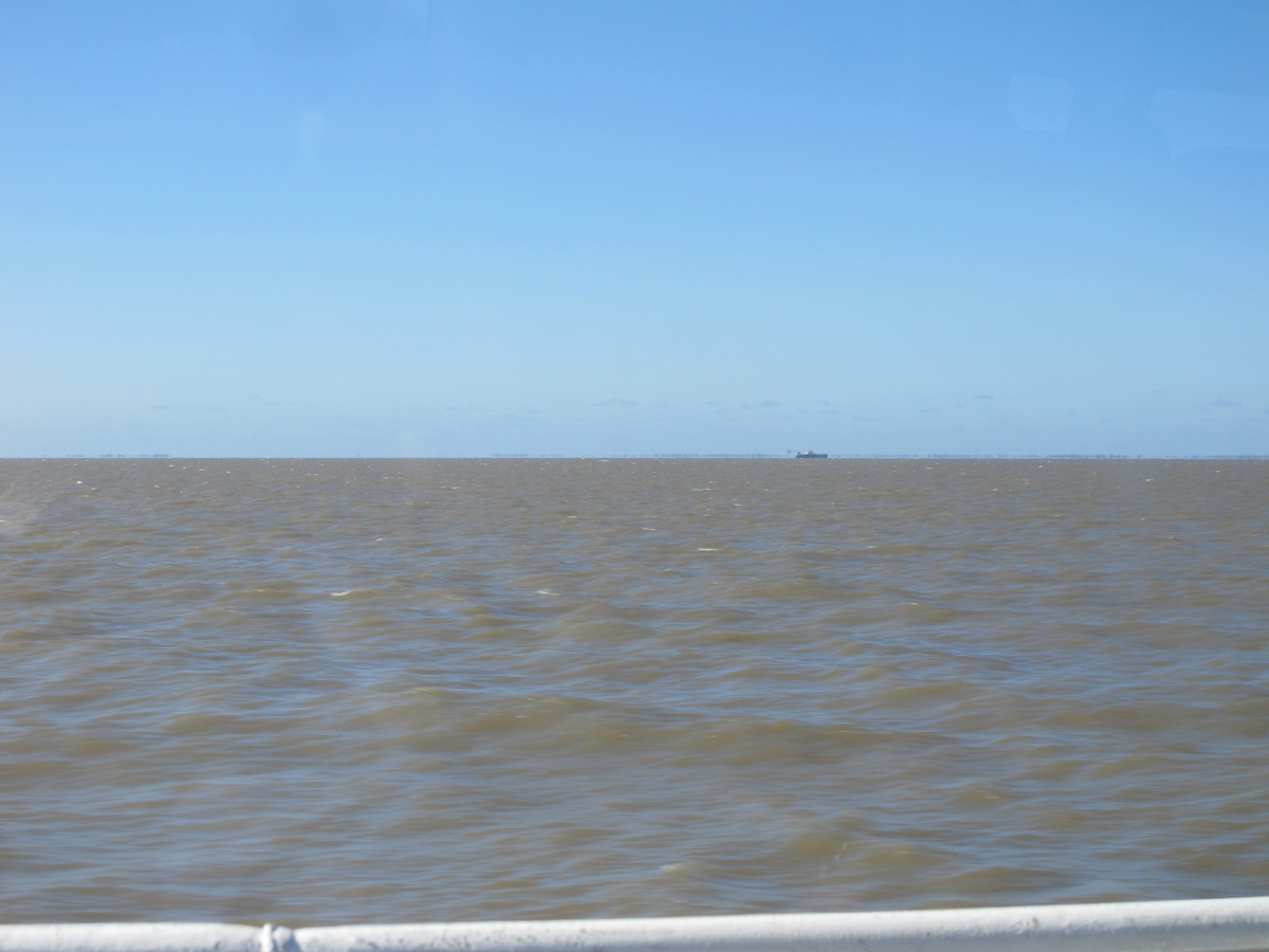 Rio de la Plata, Across the Mighty Rio De la Plata