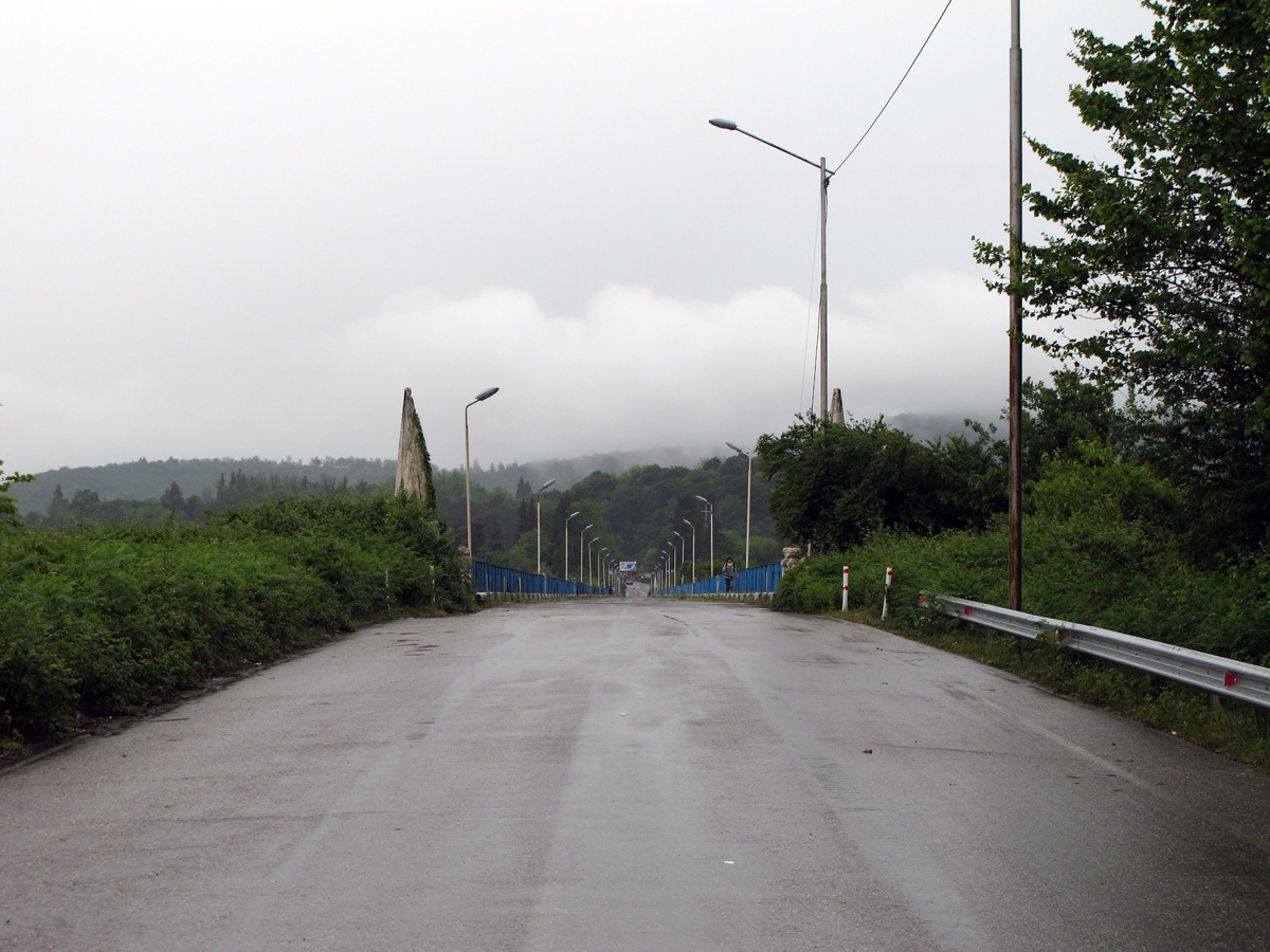 Zugdidi/Border, The Border