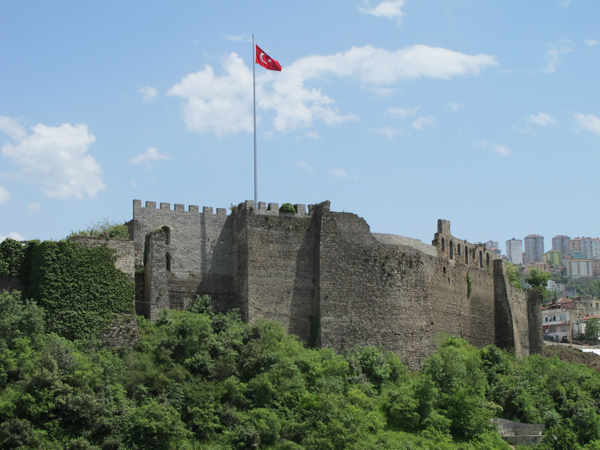 Trabzon, Restored City Walls