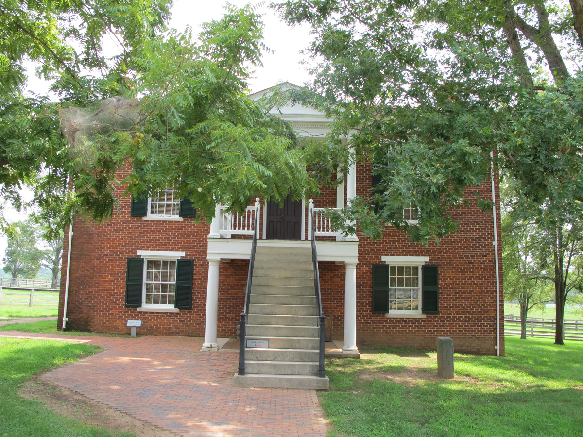 Appomattox, Appomattox Courthourse (restored);