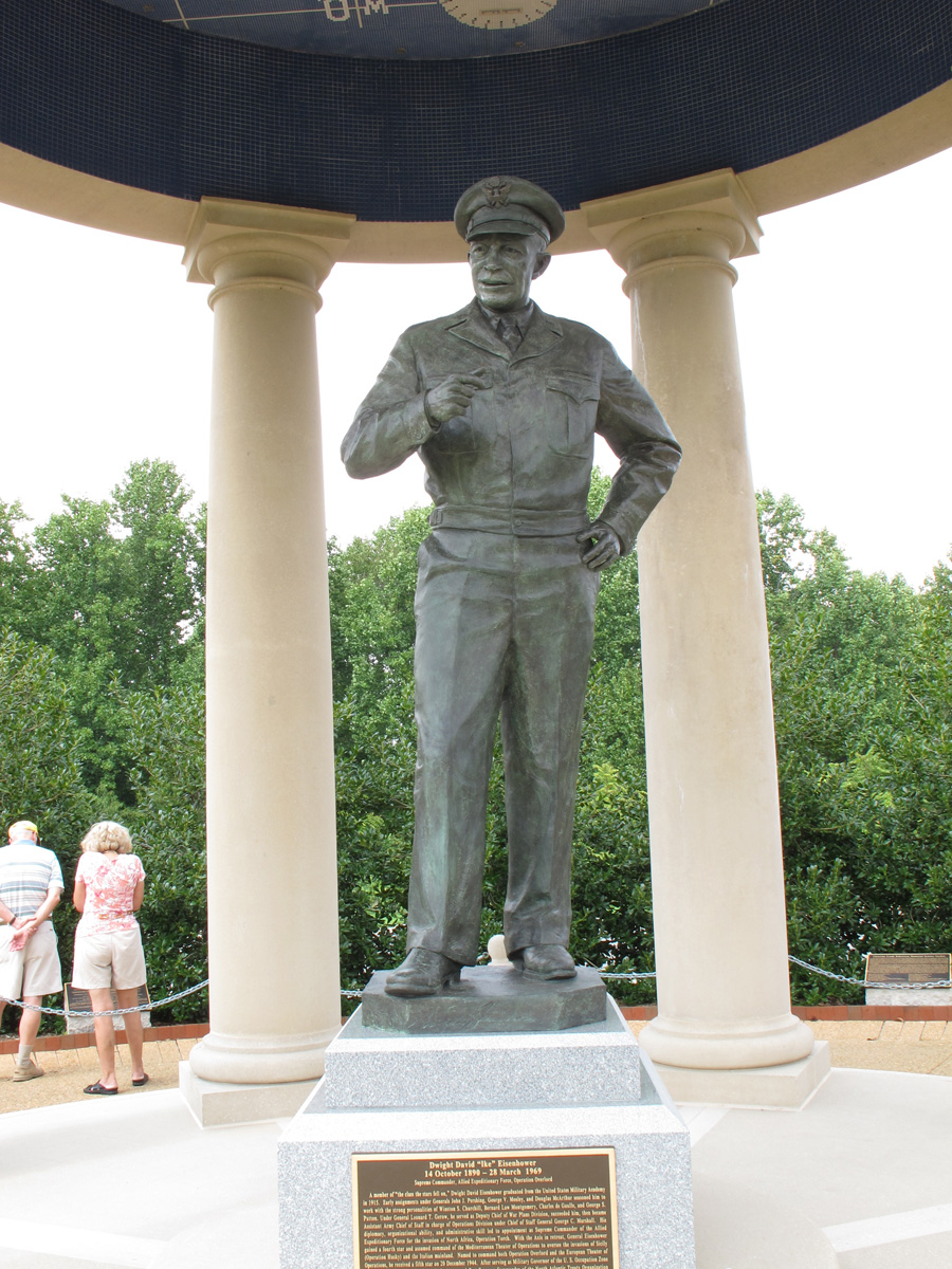 Bedford, VA, Deified Eisenhower