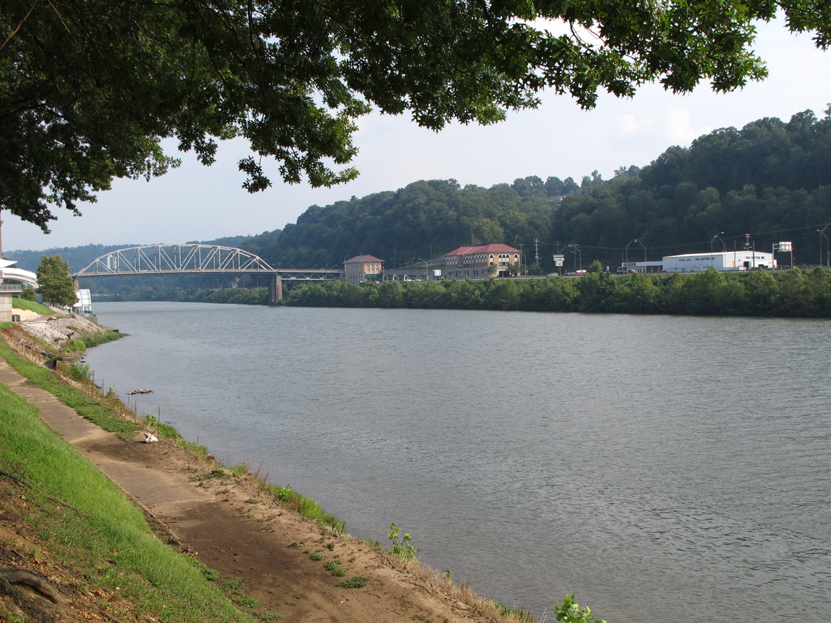 Charleston, WV, Kanawha River A powerful tributary of the mighty Ohio