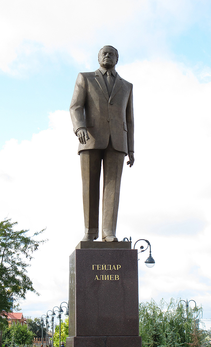 Astrakhan, Heydar Aliyev What
