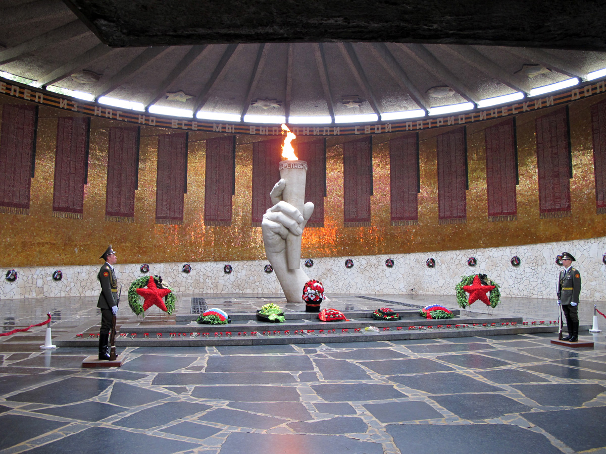 Volgograd, Memorial + Eternal Flame