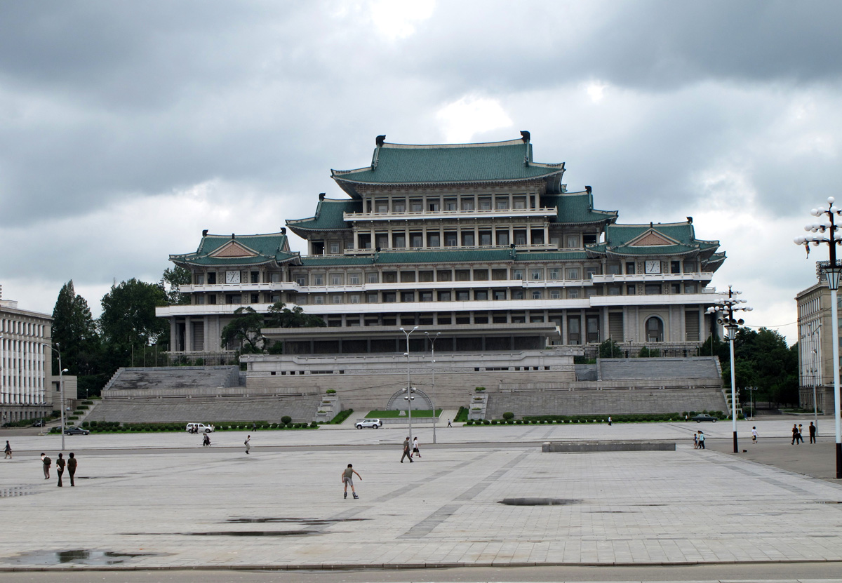 Pyongyang, Grand People