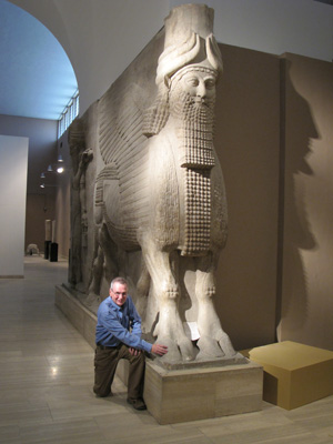 Scotsman + Giant Lamassu, National Museum, Central Iraq 2012