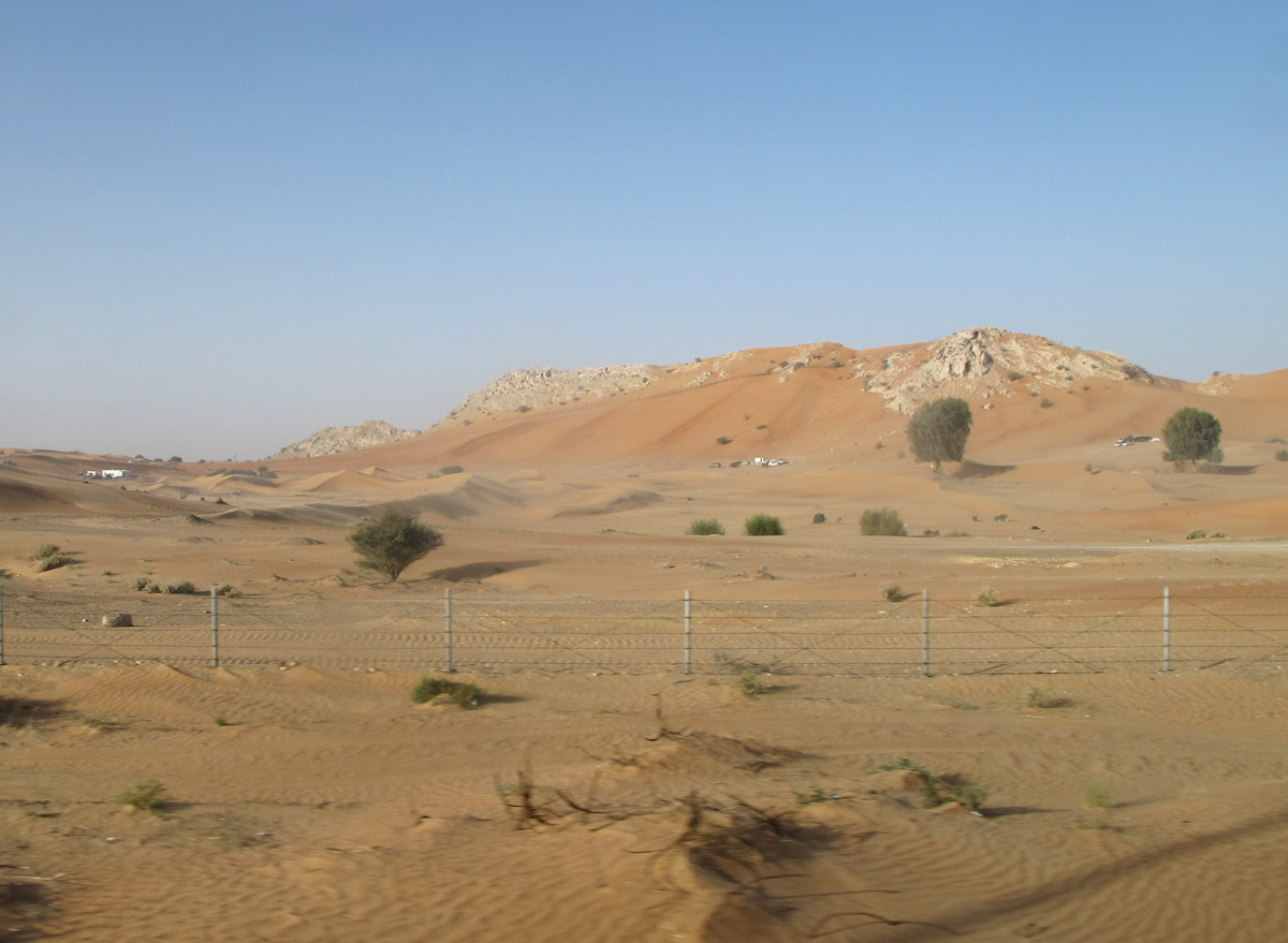Dubai-Muscat, 30 miles W of Hatta