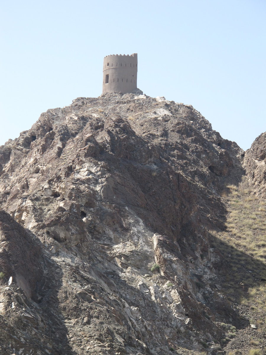 Muscat, Craggy tower