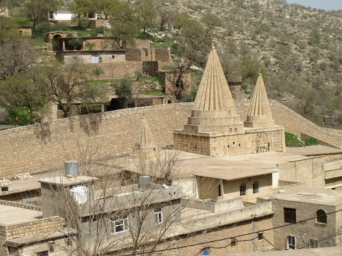 Lalish, Main Shrine spires