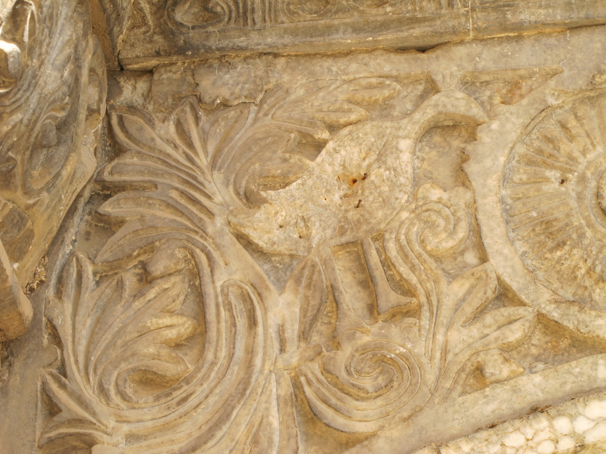 Lalish, Detail above Shrine entrance