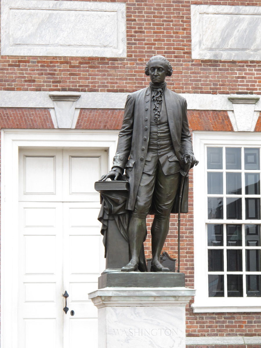 Philadelphia, Washington Statue