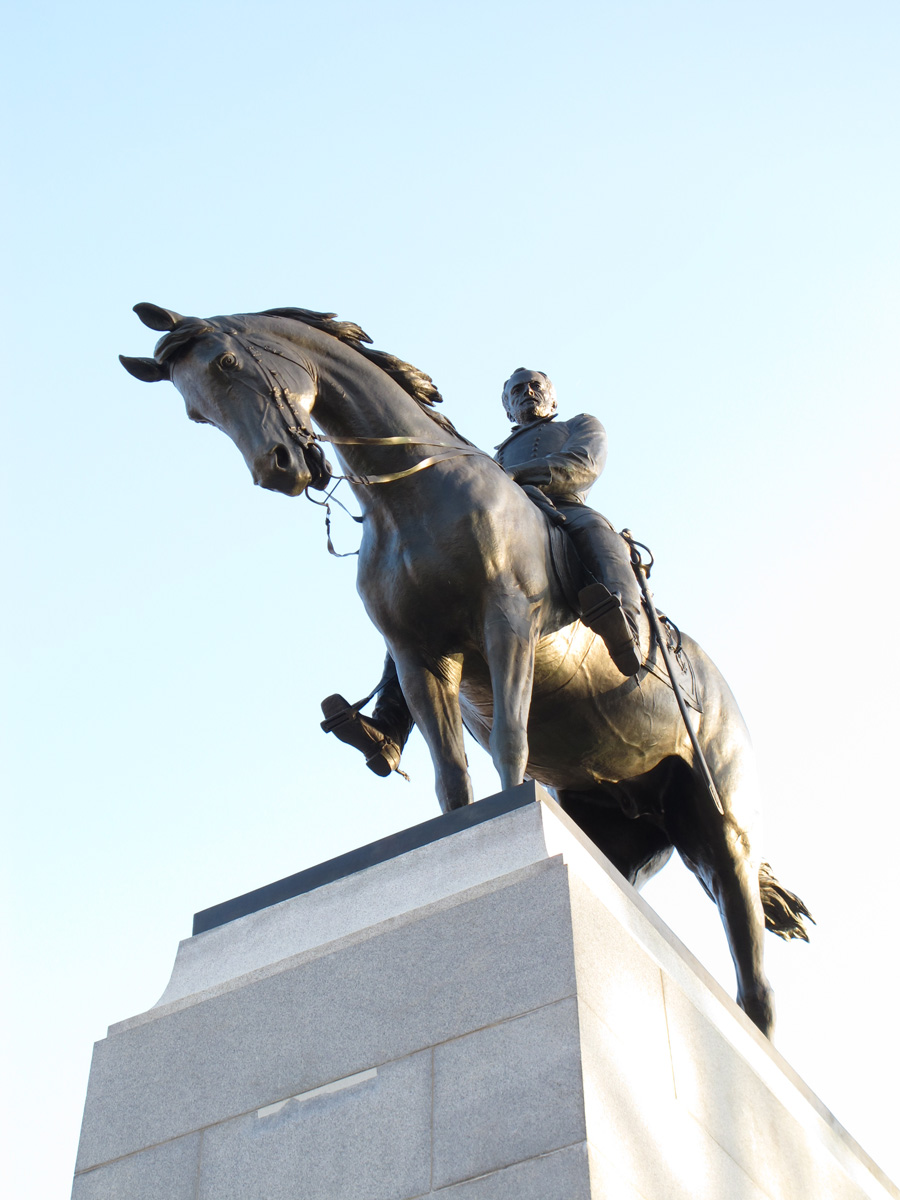 Washington DC, Sherman statue