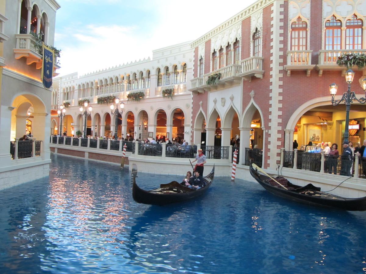 Las Vegas, Venetian gondolas