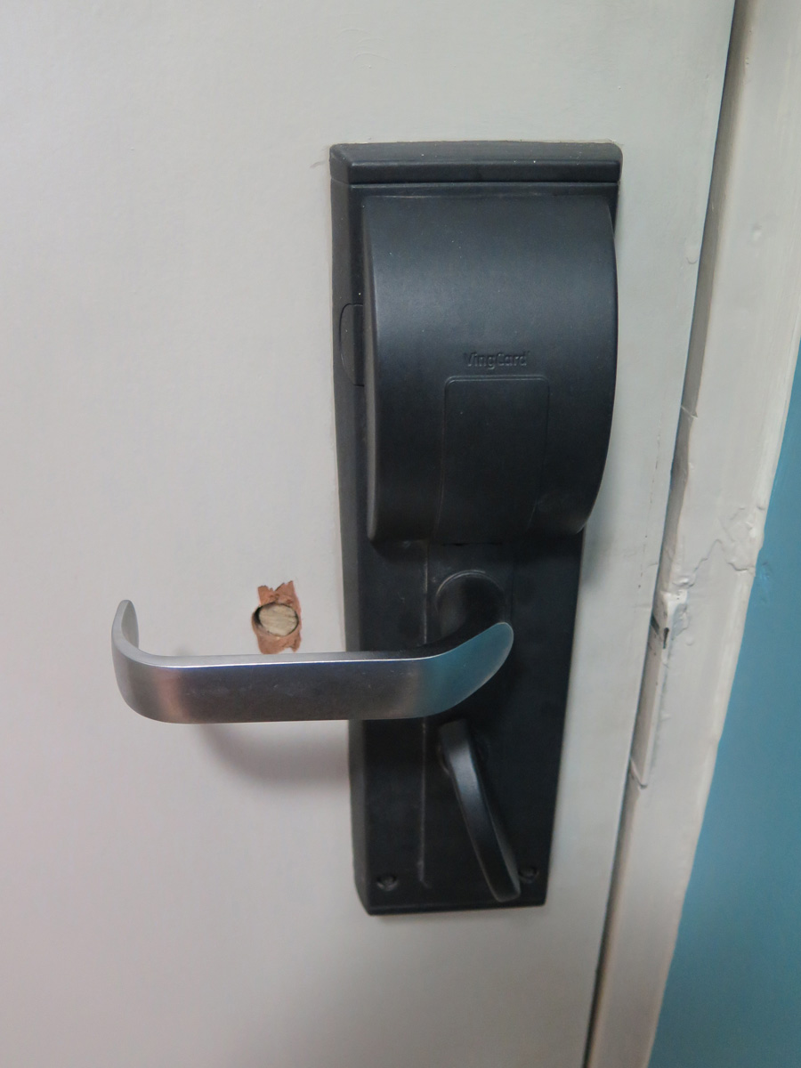 Francistown, Francistown Metcourt: Door handle interior