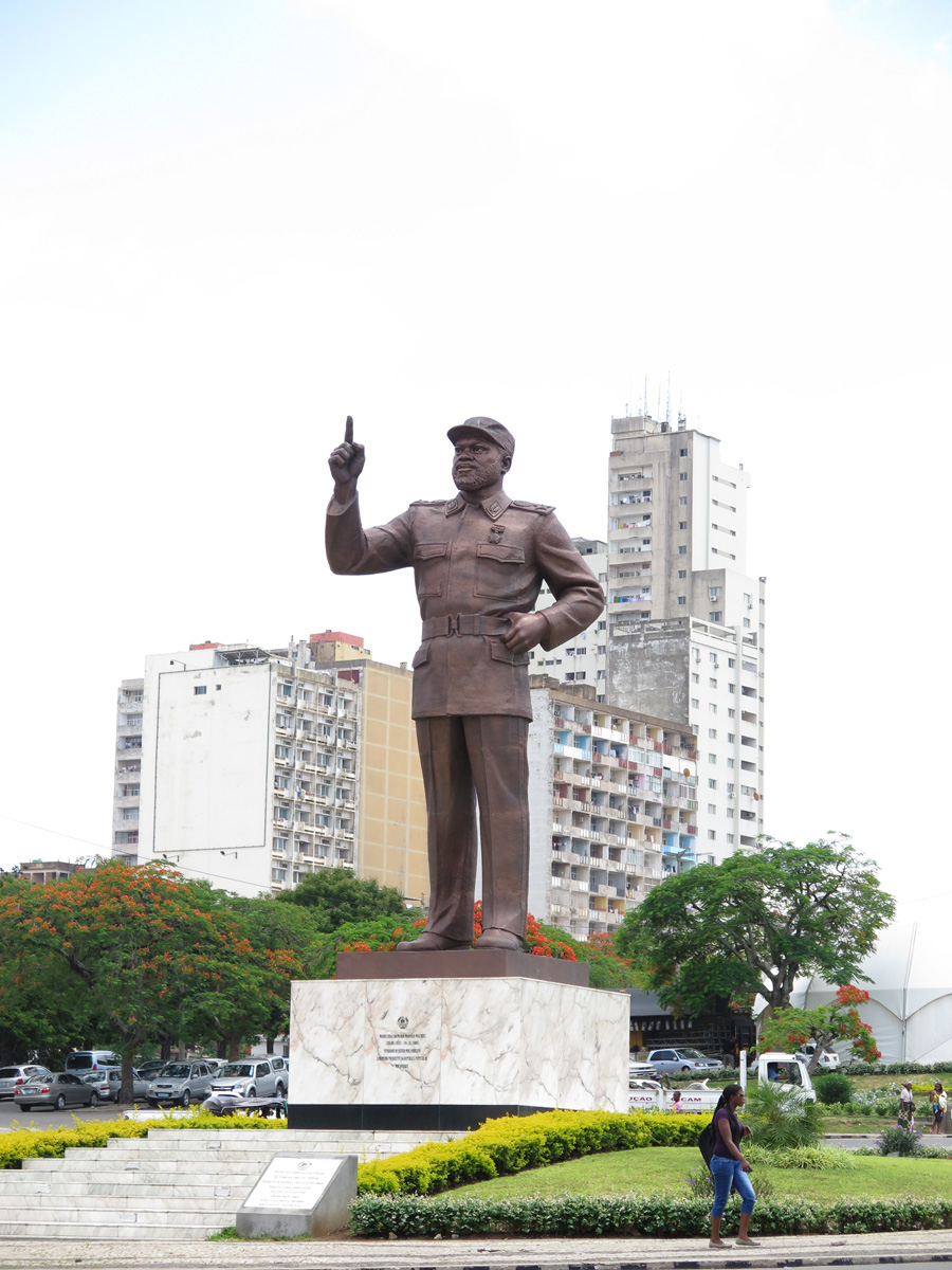 Mozambique, President Machel statue