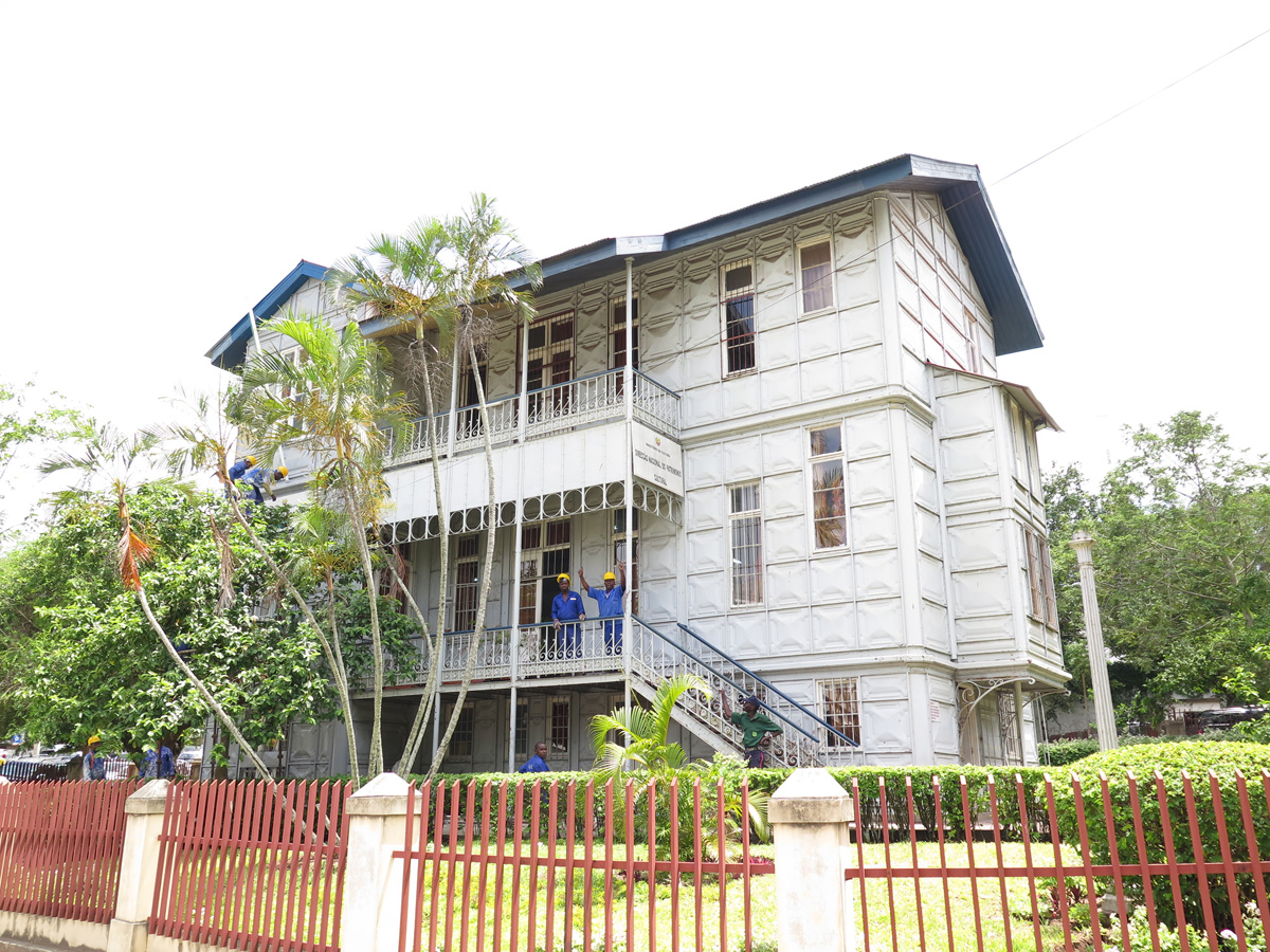 Mozambique, Iron House A failed colonical prefab experiment.