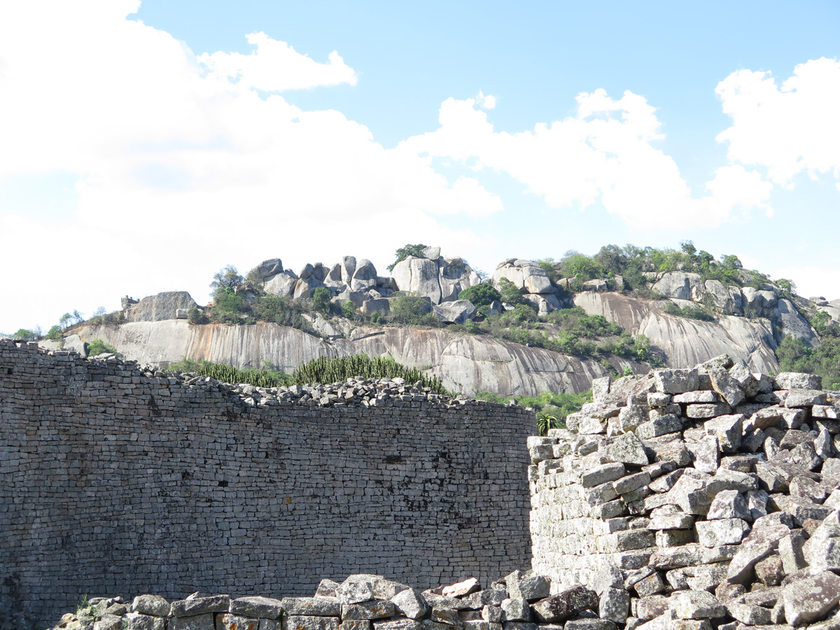 Great Enclosure, From Great Enclosure to Hilltop Complex