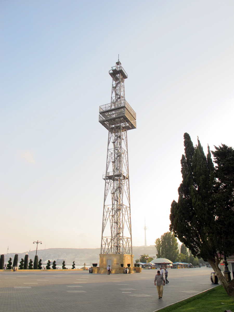 Baku, Strange Oil Derrick (?) tower