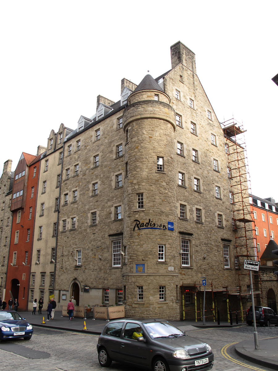 Royal Mile, Royal Mile Radisson