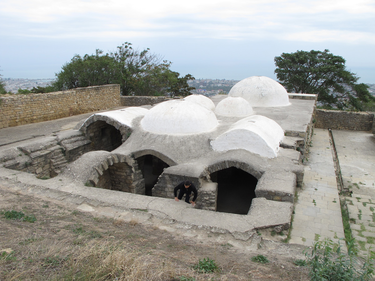 Naryn-Kala Fortress, Khan