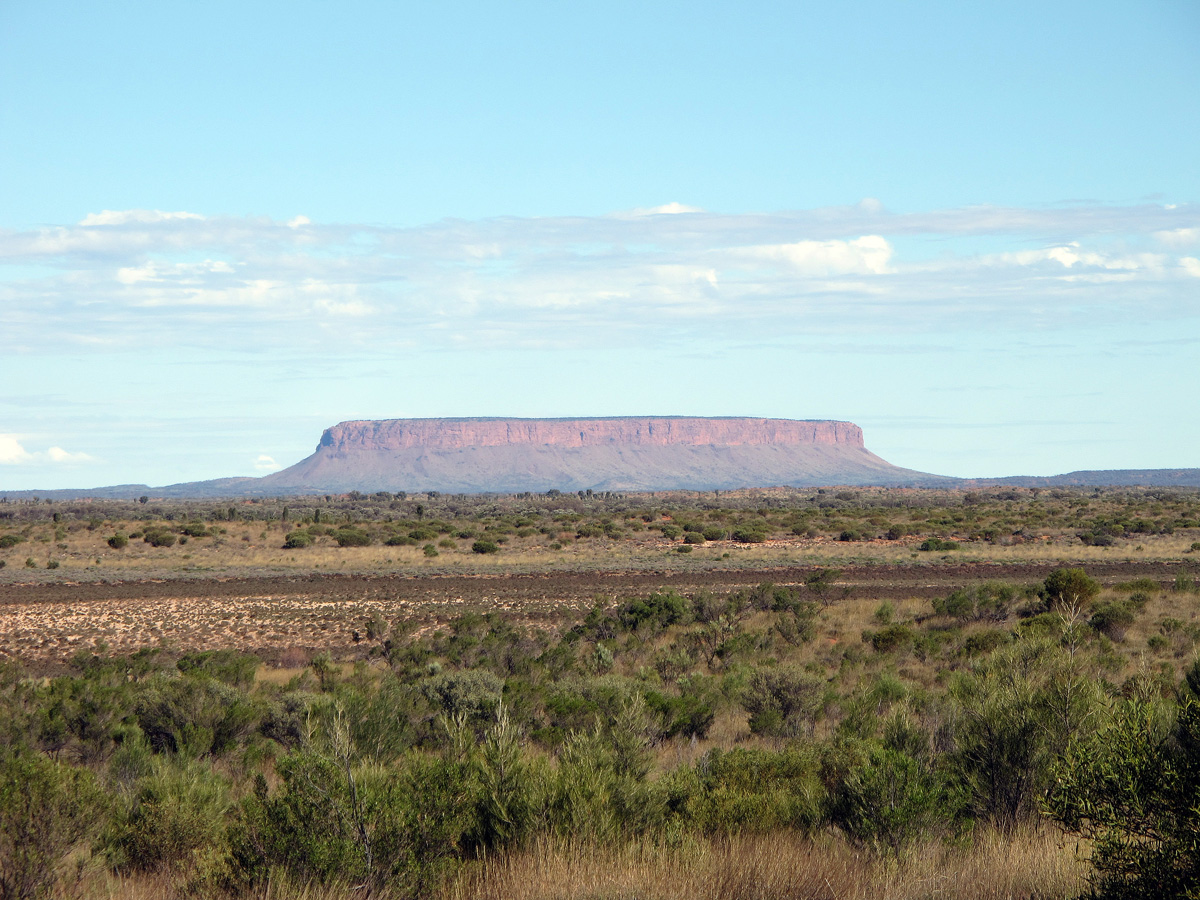Ayers Rock, Mount Connor, aka Fooluru En route to the real thing.