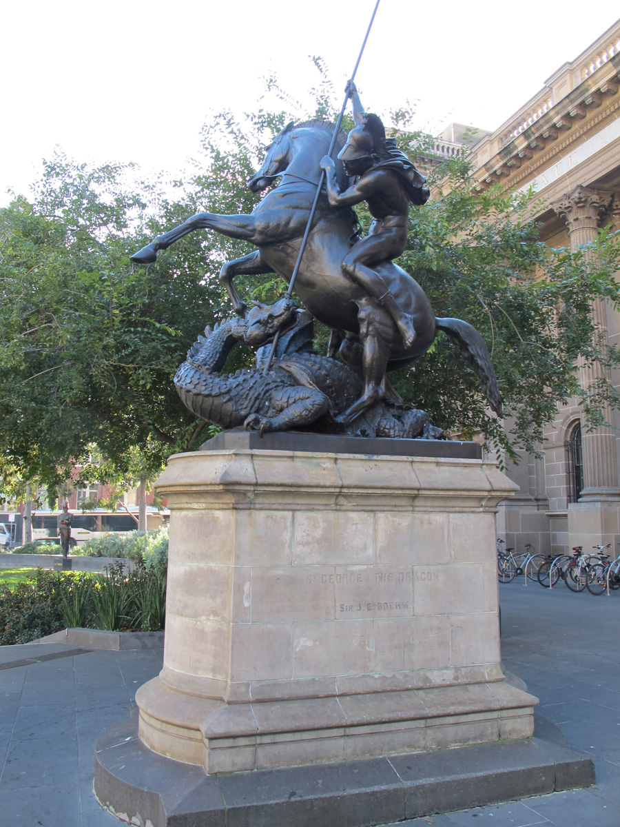 Melbourne, Outside State of Victoria Library