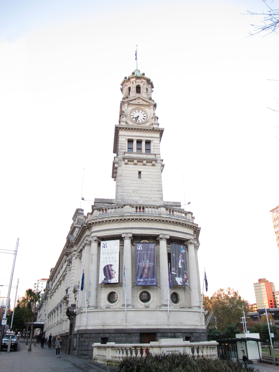 Auckland: Sky Tower, Auckland Town Hall