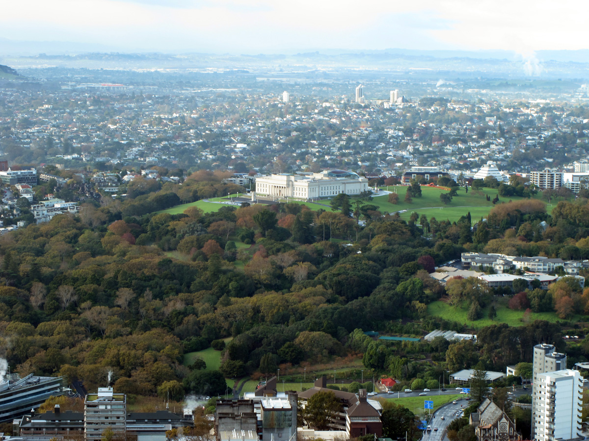 Auckland: Sky Tower, Sky Tower: War Memorial Museum