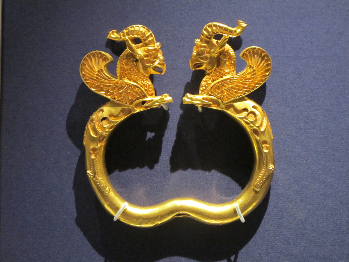 British Museum, Achaemenid gold clasp From the Oxus Treasure 5th-4th c BC