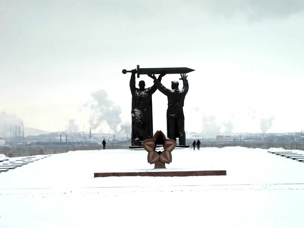 Magnitogorsk, Eternal Flame + Urals Monument