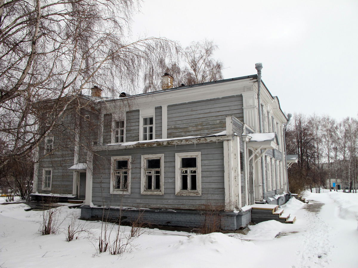 Ulyanovsk: Lenin Memorial Museum, Another Ulyanov family residence.