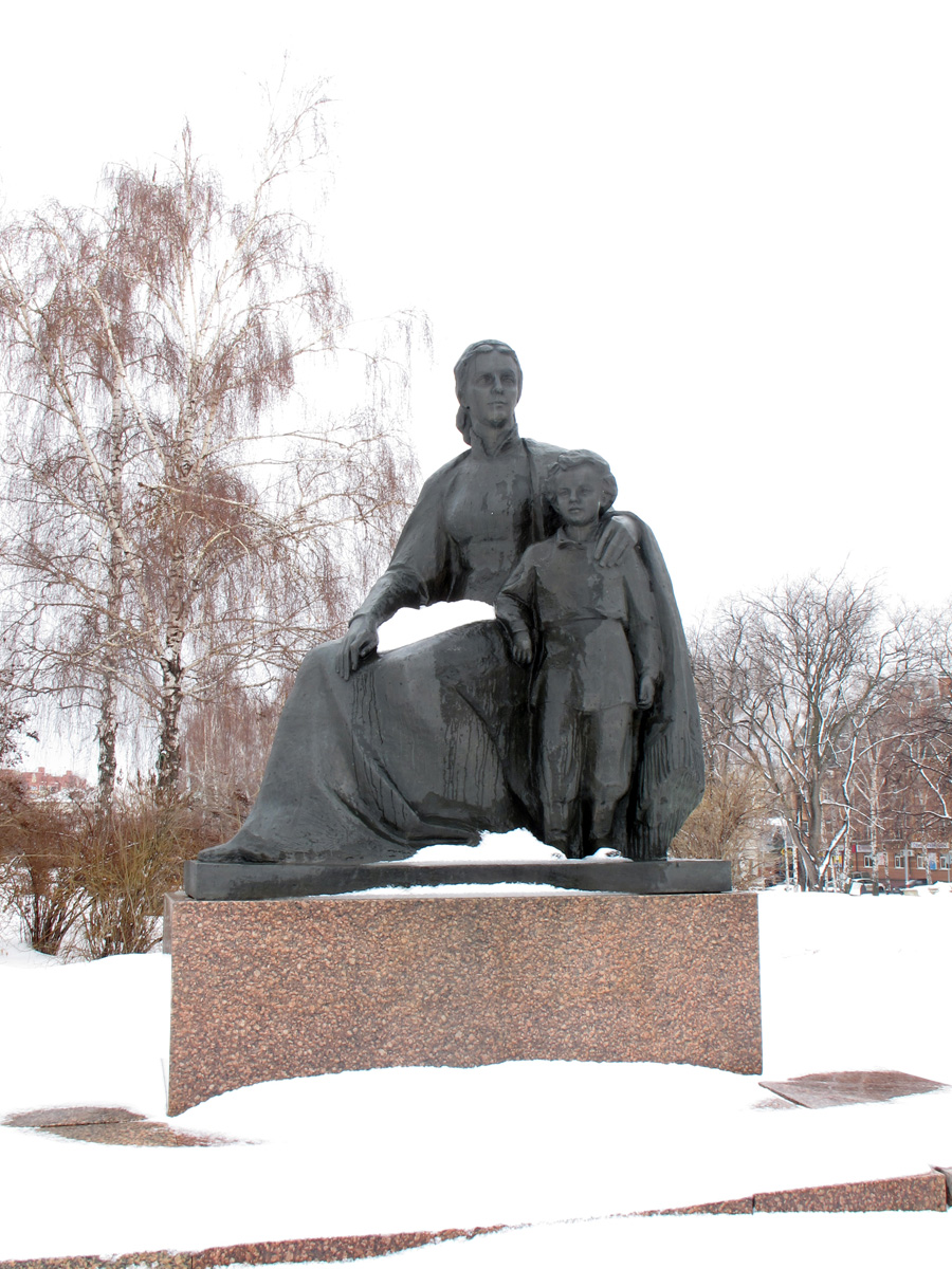 Ulyanovsk: Lenin Memorial Museum, The Young Lenin and his Mother