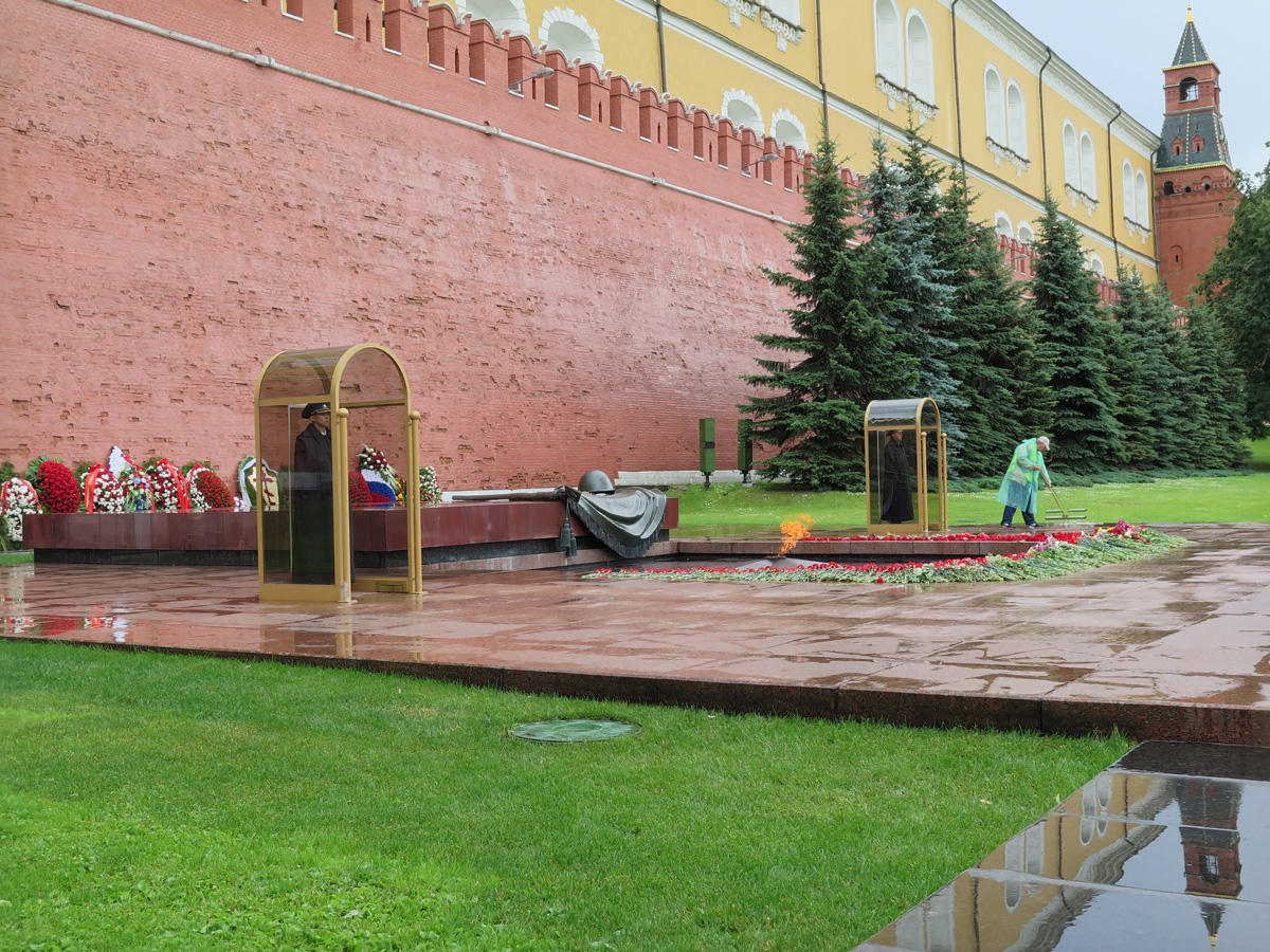 Moscow, Kremlin: External Flame