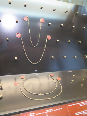 "Priam's Treasure", Pushkin Museum, Russia 2014 (1)