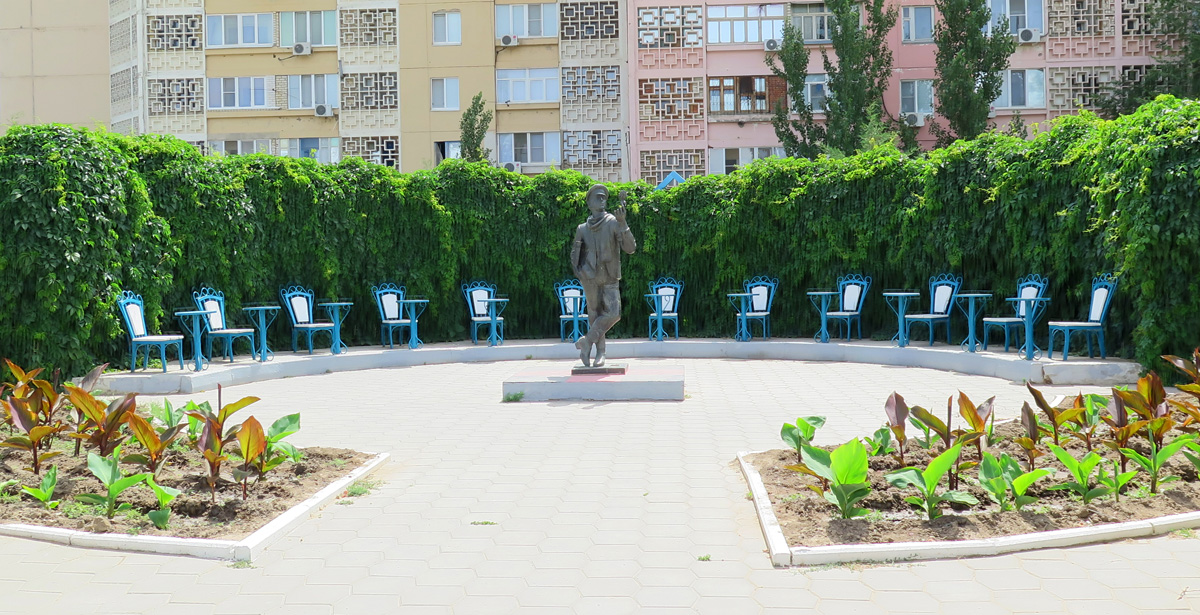 Chess City, Ostap Bender & The Twelve Chairs