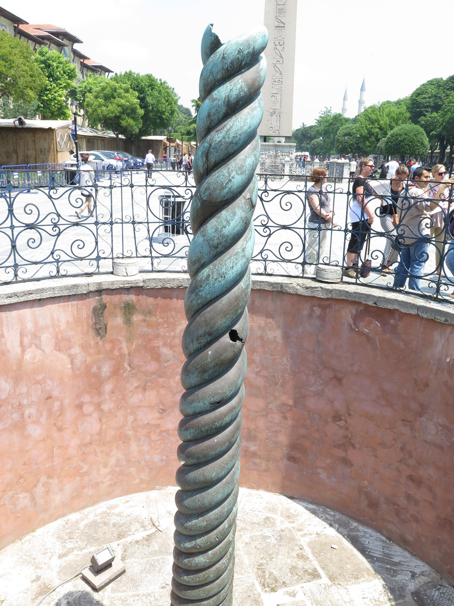 Istanbul, The Serpent Column from Delhi