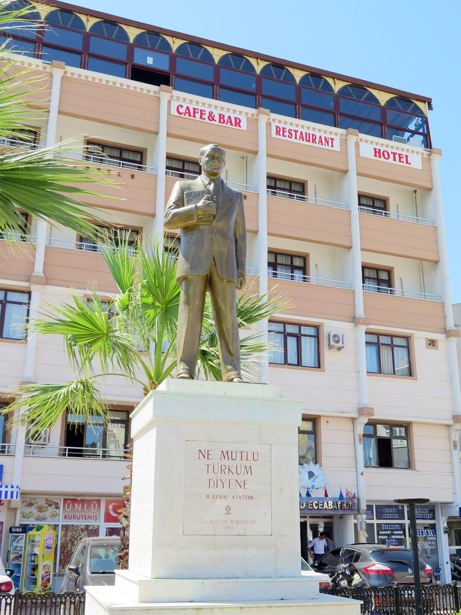 Troy, Ataturk at Eceabat