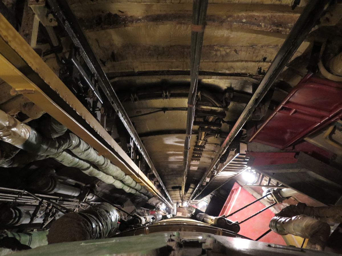 Pervomaisk, View down, of module suspended in silo